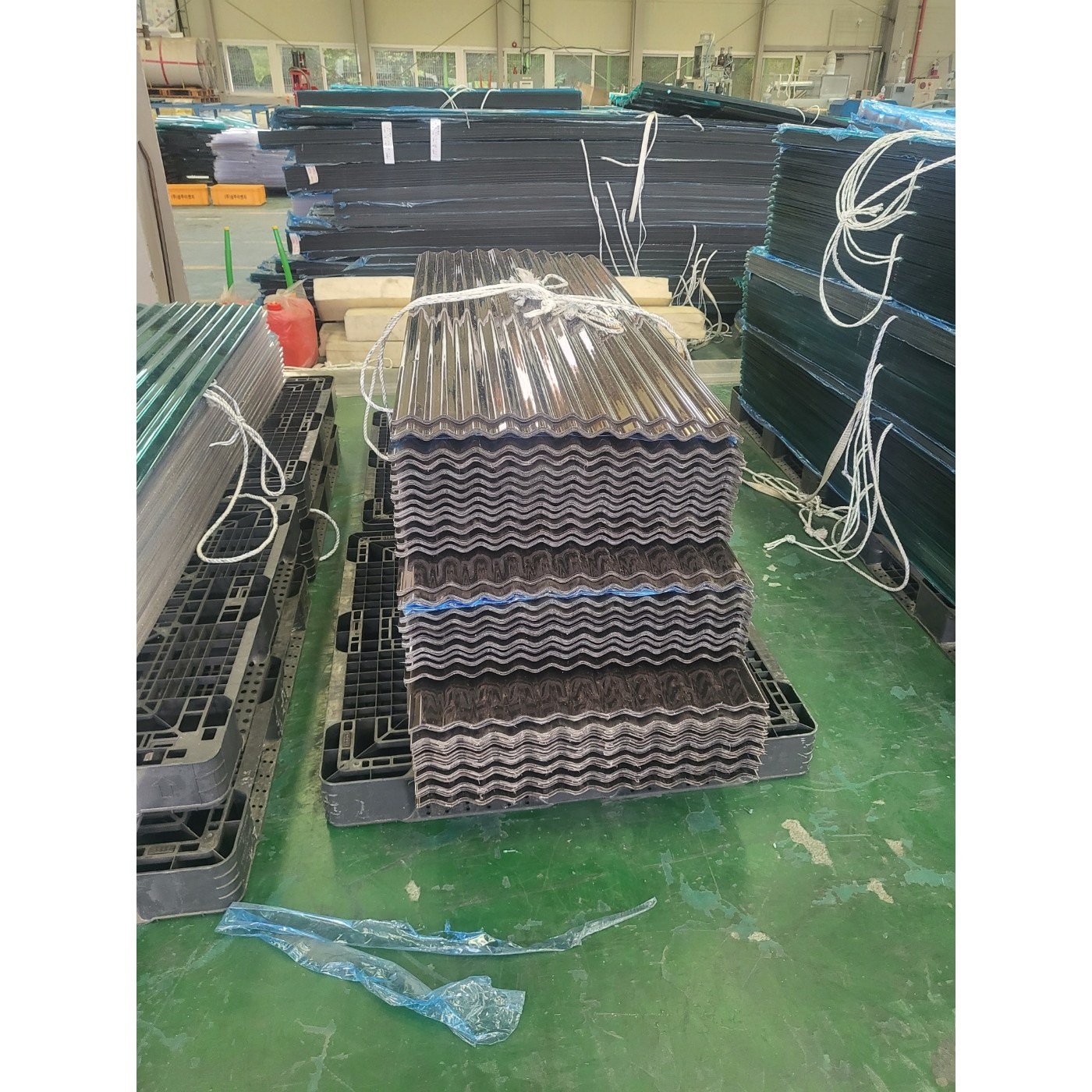 렉산 골판 C63 폴리카보네이트 국산 PC판 지붕판넬 700mm, 브라운, 2100mm, 1개 상세 이미지 1