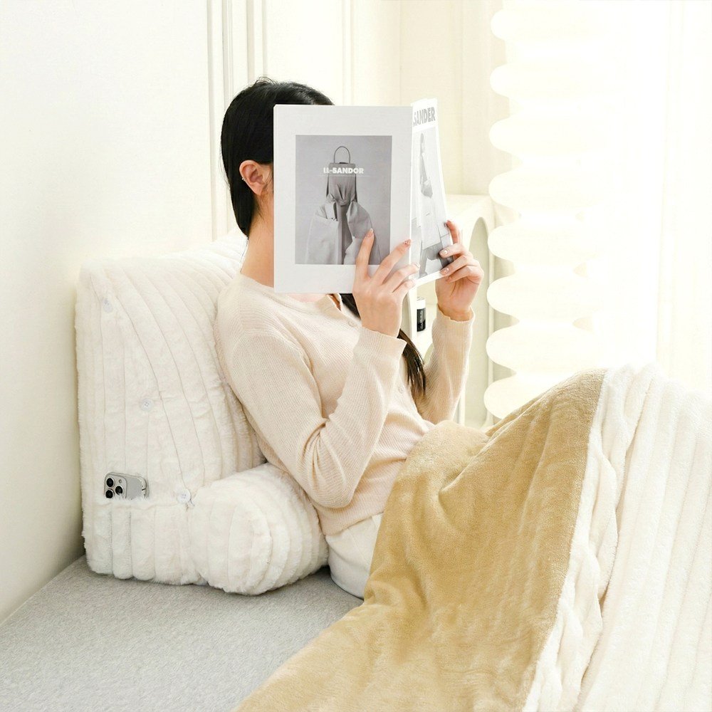 소하임 버니블룸 삼각 등받이 쿠션, 화이트할인 상세 이미지 2